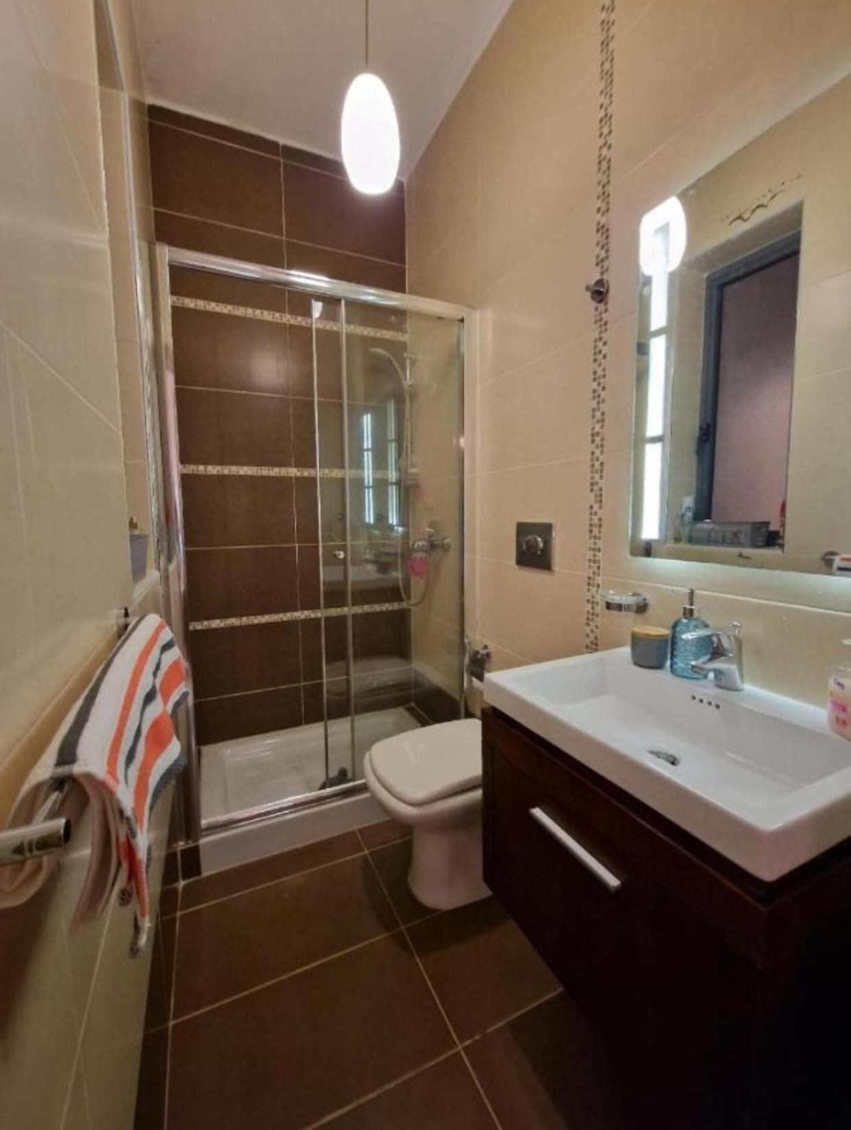 Bugibba Central Modern Apartment Сейнт Полс Бей Екстериор снимка